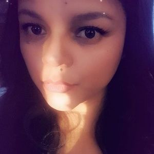 Meet your Posher, Ana